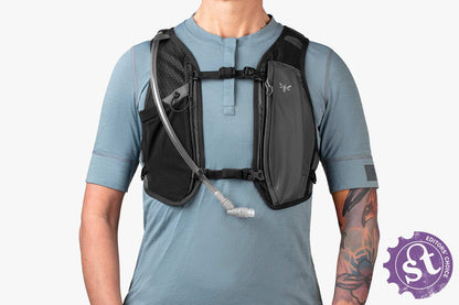 Hydration Backpack & 2L Hydration Bladder - High Flow Bite Valve - Hydration Pack for Cycling, Running, Hiking